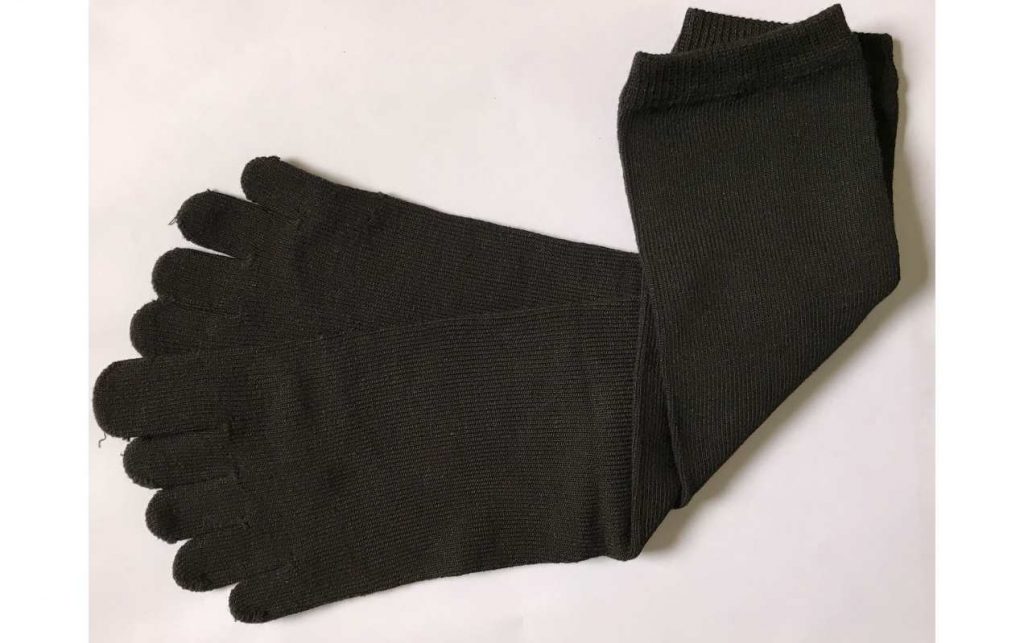 黒の５本指靴下