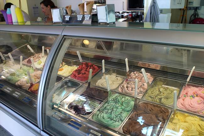 カラフル　アイスクリーム