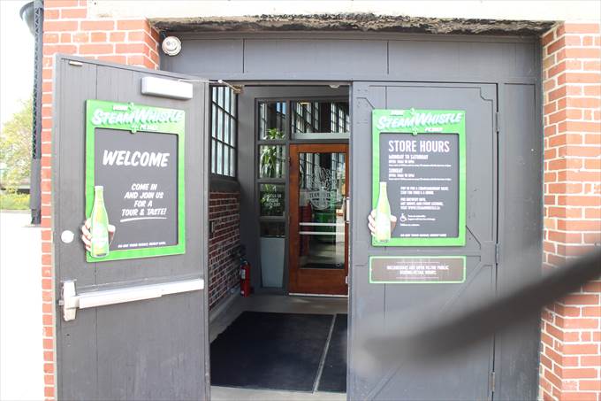 スチームホイッスル　入口