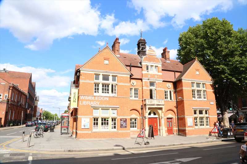 ウィンブルドン 図書館