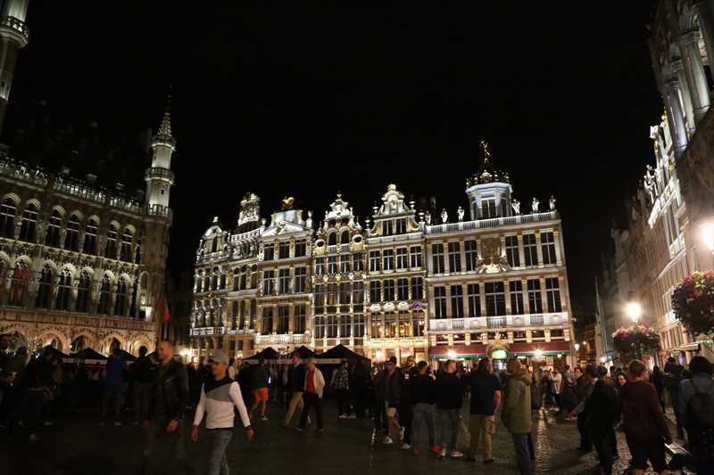 グランプラス 夜景