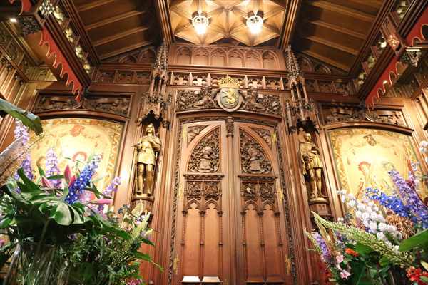 グランプラス　市庁舎　フラワータイム