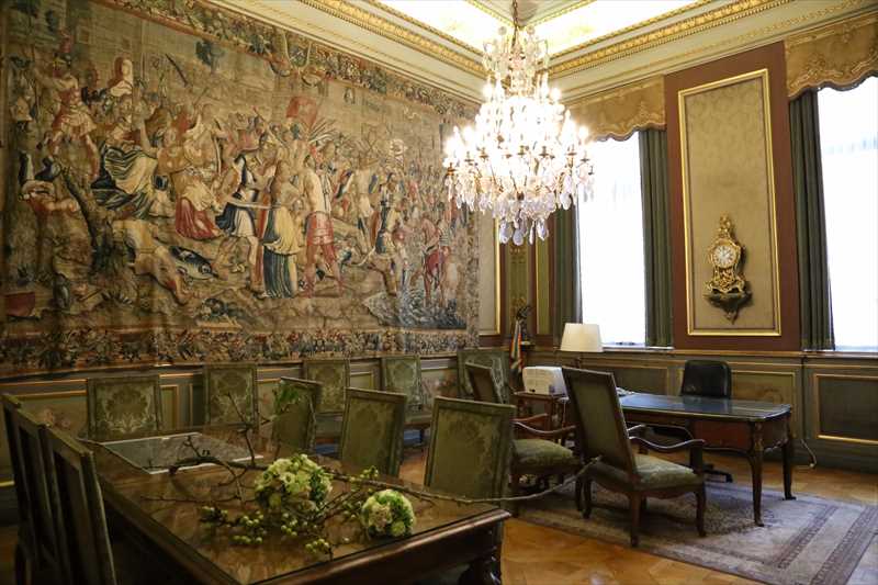 グランプラス　市庁舎　フラワータイム