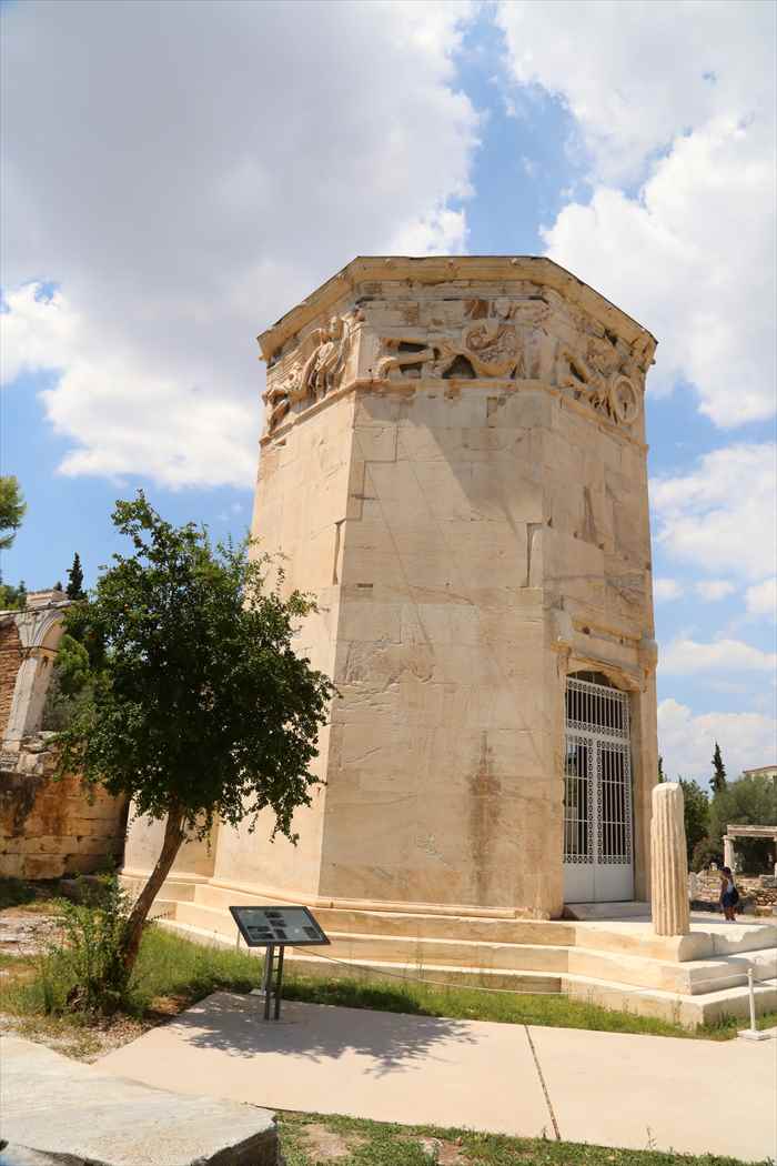 ギリシャアテネ　ローマンアゴラ