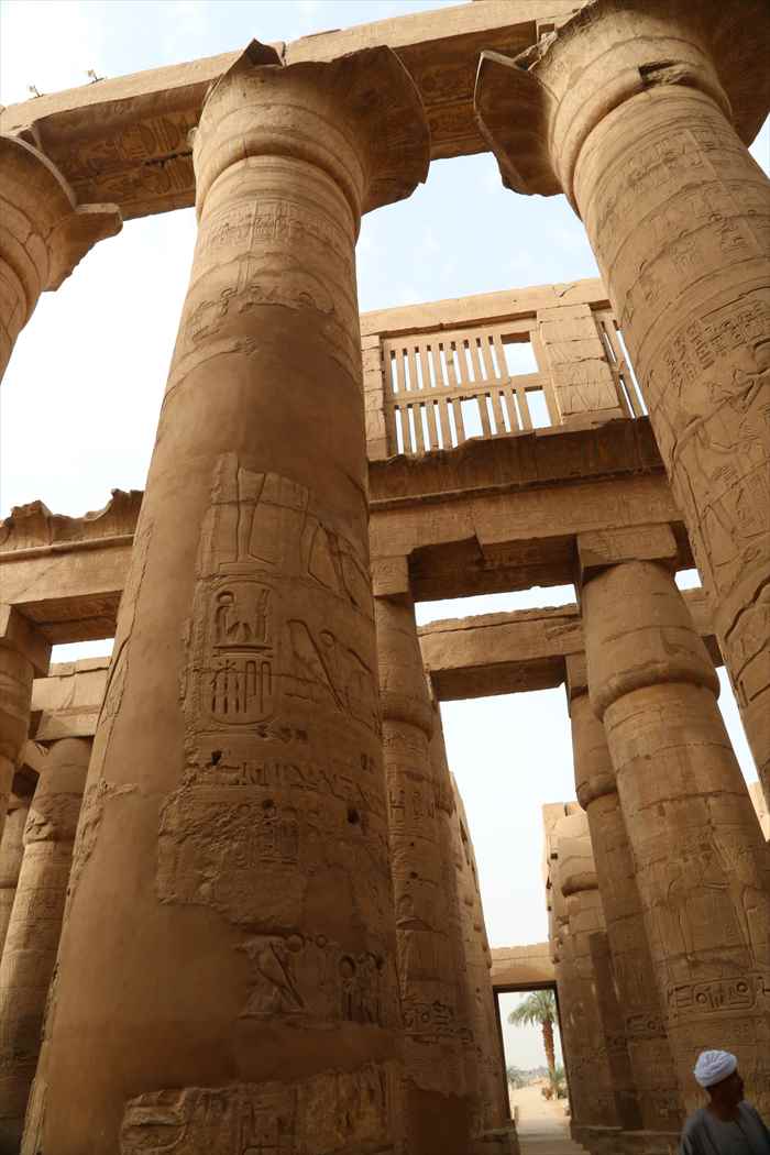 ルクソール　カルナック神殿　支柱