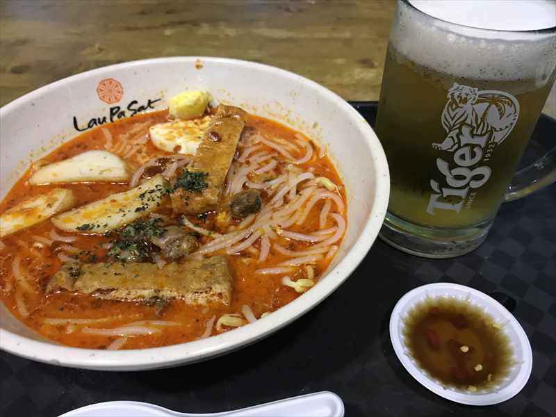 シンガポール ラウパサ ラーメン ビール