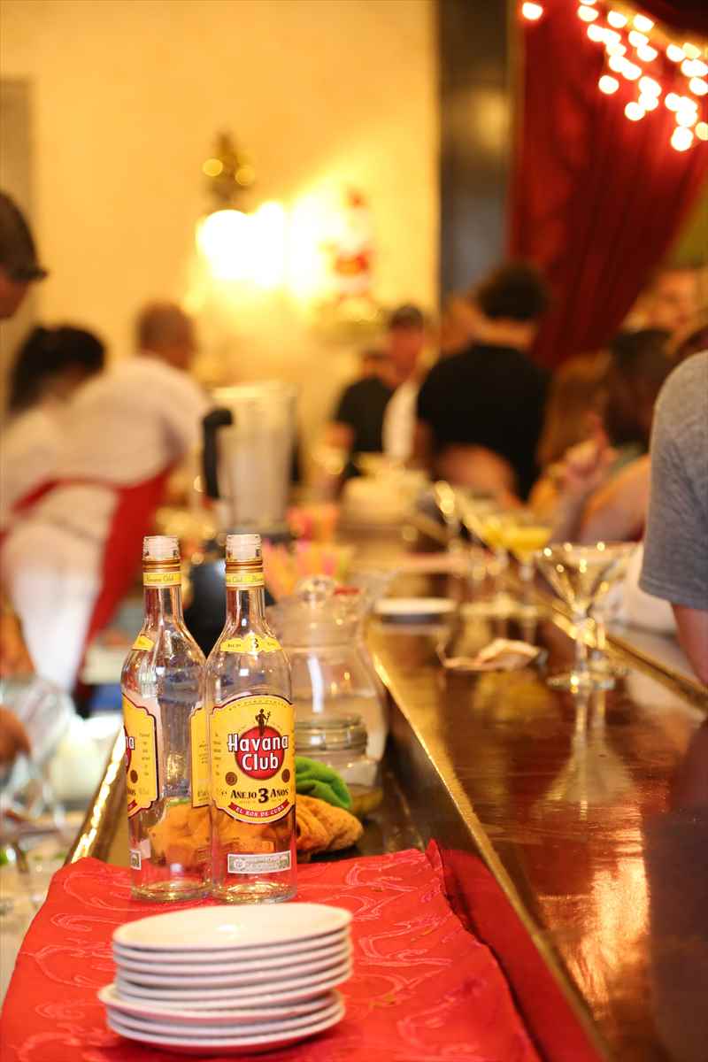 キューバ　ハバナ　バー