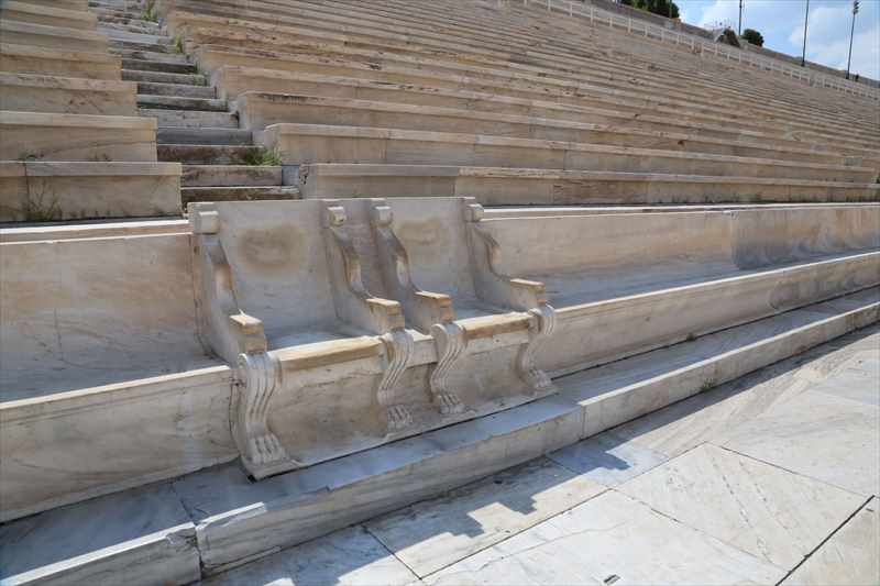 ギリシャ　アテネ　パナティナイコスタジアム　座席