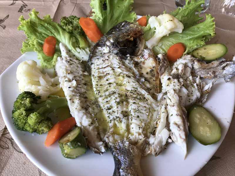 ギリシャ　魚のオーブン焼き
