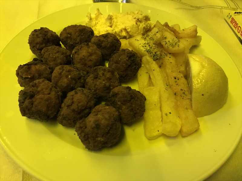 ギリシャ　ケフテダキア