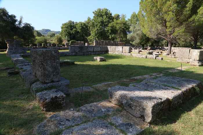 ギリシャ　オリンピア遺跡　ブレウテリオン　評議会場