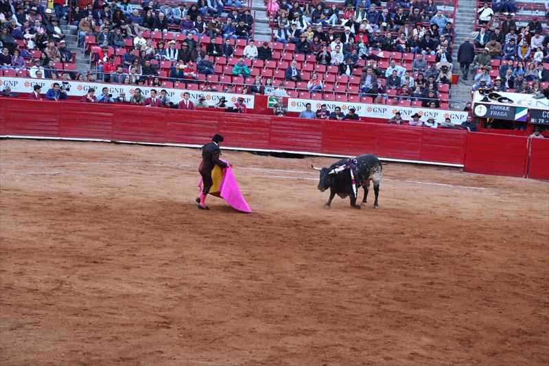 メキシコ　闘牛士　マタドール
