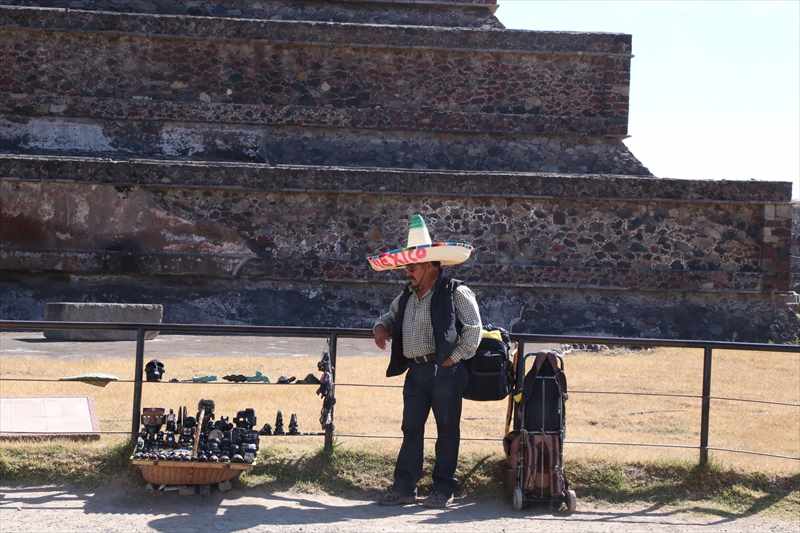 メキシコ　テオティワカン遺跡　おみやげ