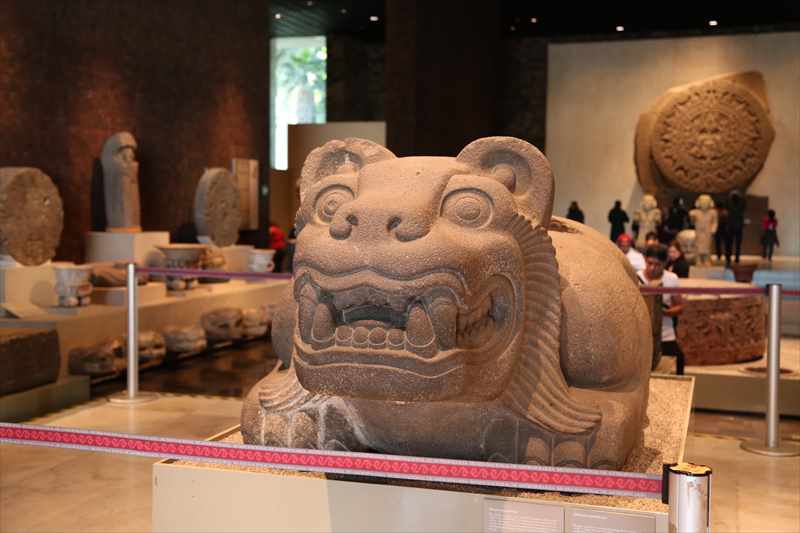 メキシコシティ 国立人類学博物館 クアウシカリ