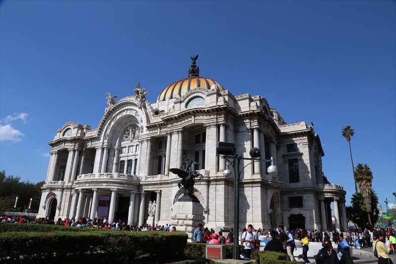 メキシコシティ ベジャスアルテス宮殿