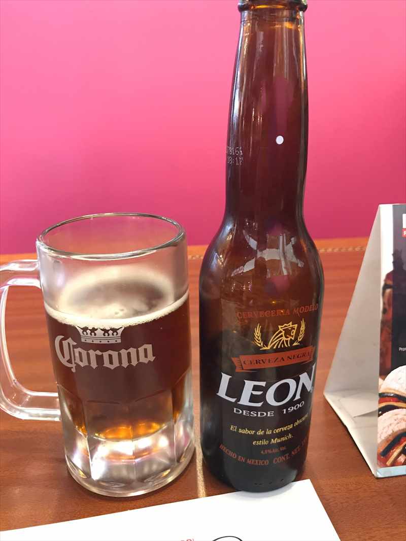 メキシコシティ　ポソルカリ　ビール