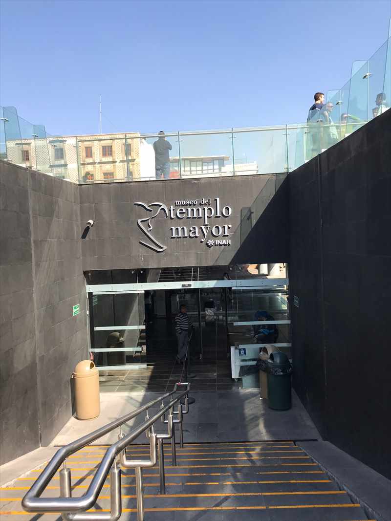 メキシコシティ テンプロマヨール 入口