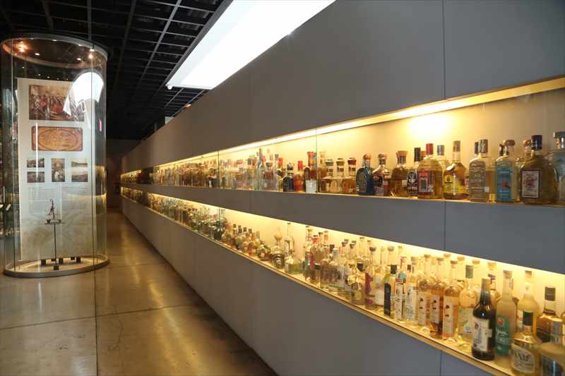 メキシコシティ テキーラ・メスカル博物館 ボトル
