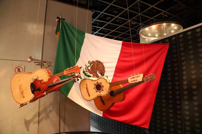 メキシコシティ　テキーラ・メスカル博物館　マリアッチ