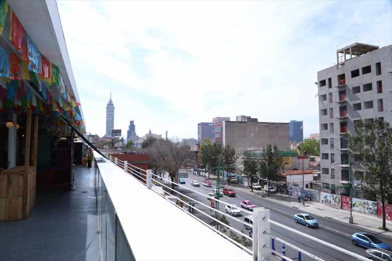 メキシコシティ　テキーラ・メスカル博物館　ラカータ　道路