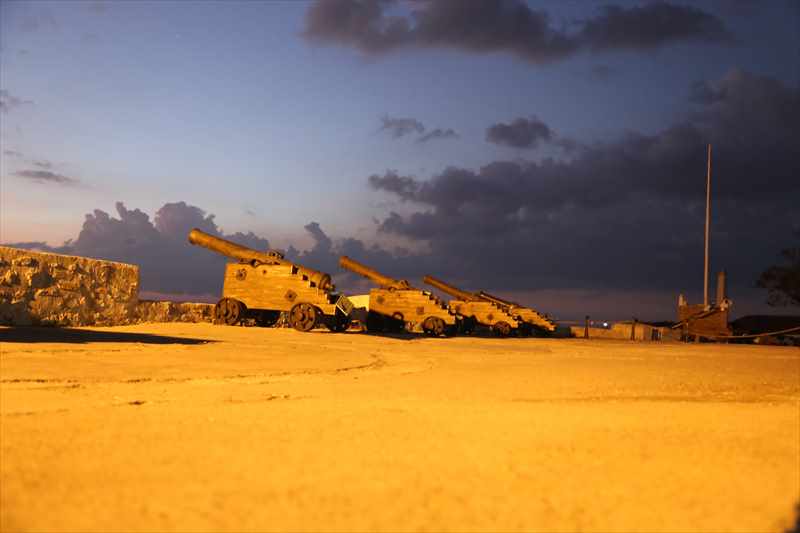 キューバ　カバーニャ要塞　夜