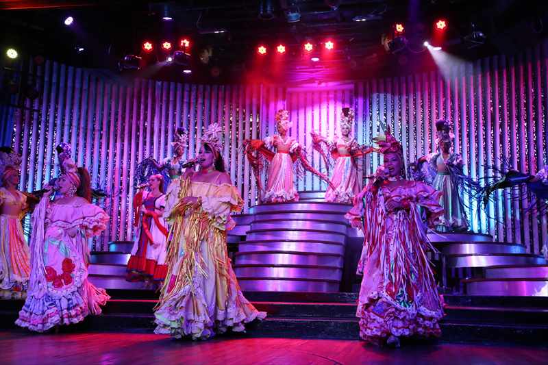 キューバ　キャバレー　歌