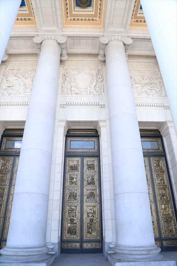 キューバ　カピトリオ　扉