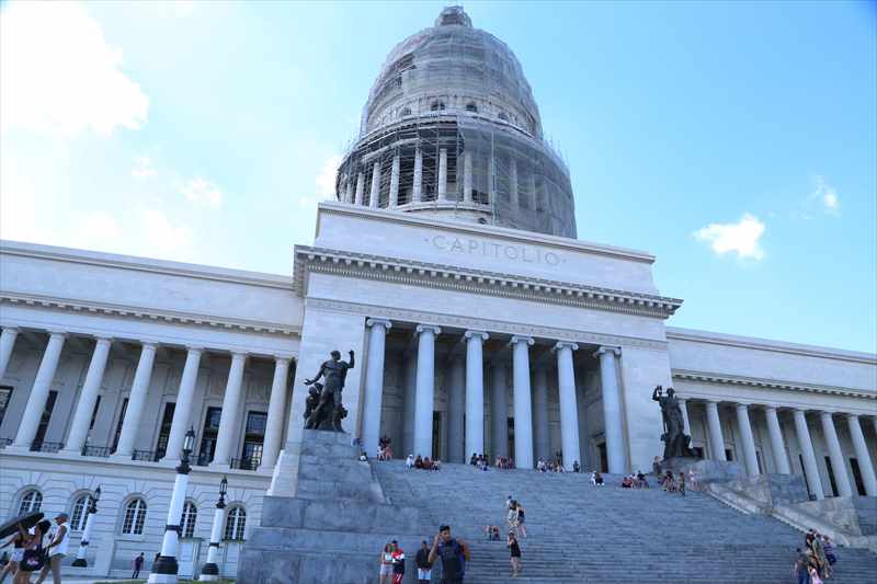 キューバ　カピトリオ