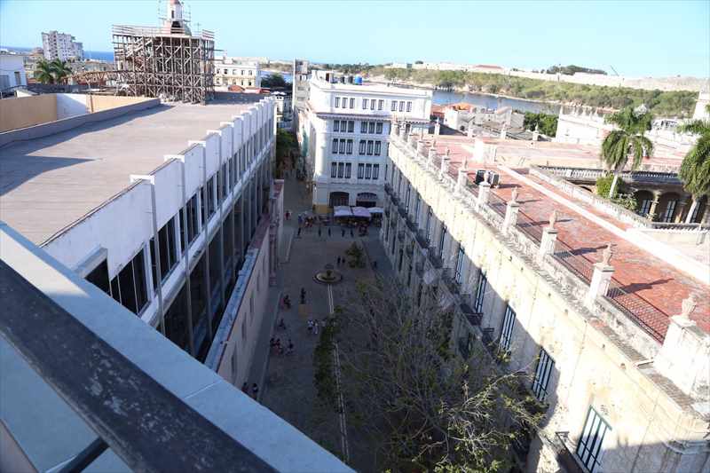 キューバ　ホテル　アンボス・ムンドス　レストラン