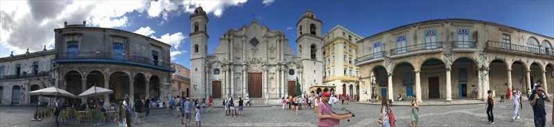 キューバ　ハバナ　カテドラル広場