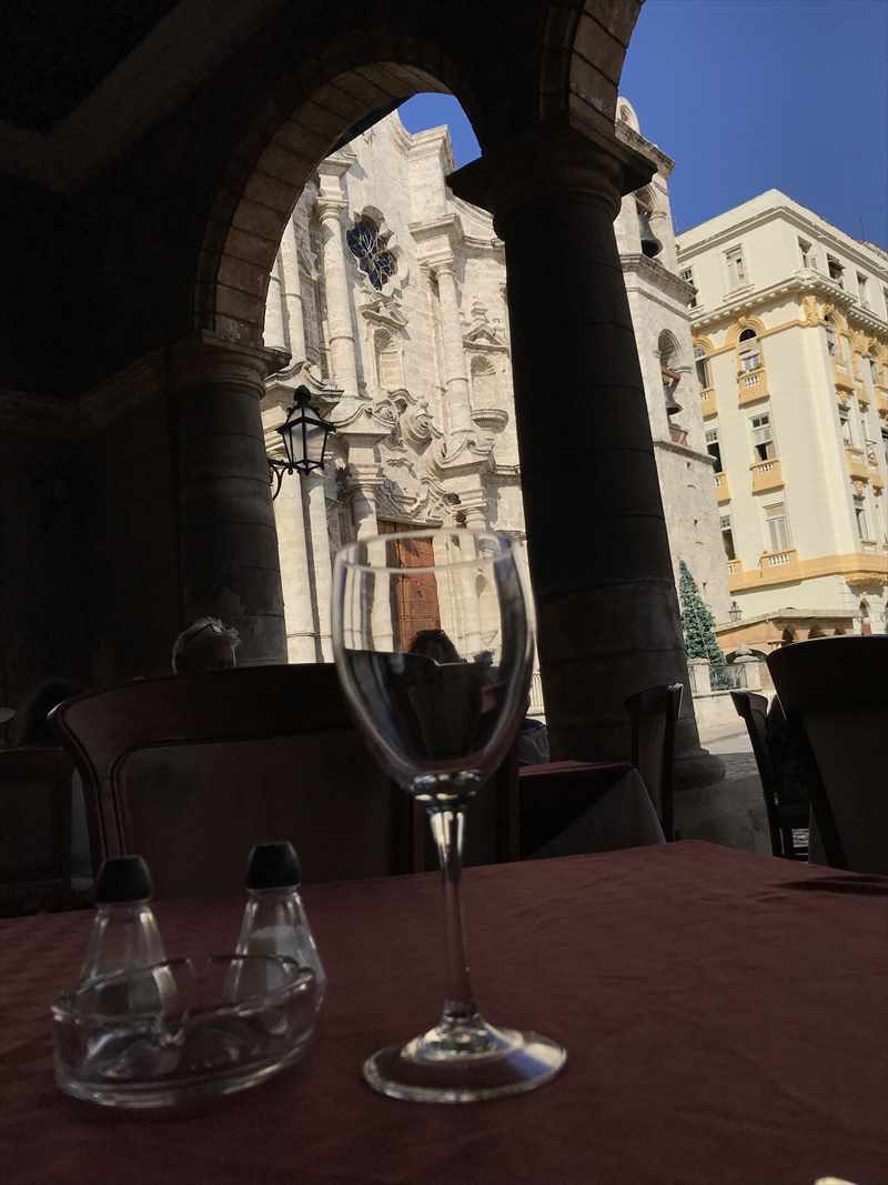 キューバ　ハバナ　レストラン　エルパティオ