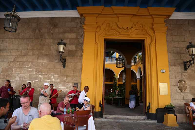 キューバ　ハバナ　レストラン　エルパティオ