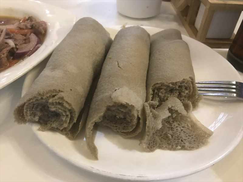 エチオピア インジェラ 空港 残す