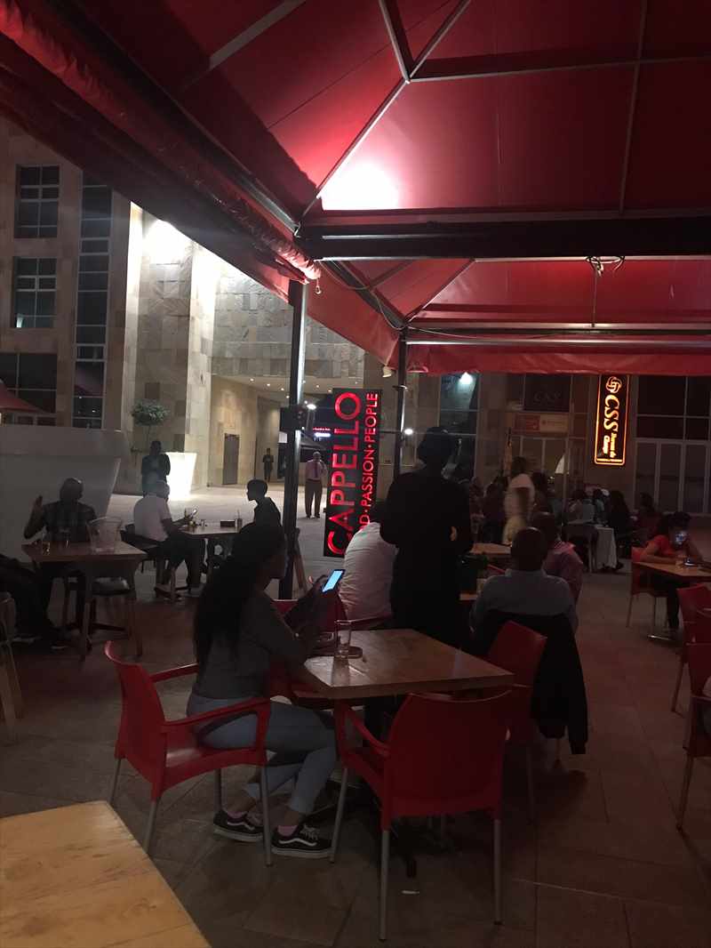 ハボローネ　カペーロ　屋外テラス