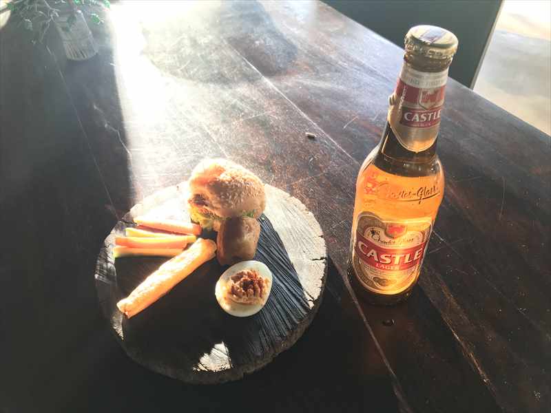 ライオン散歩　コテージ　軽食