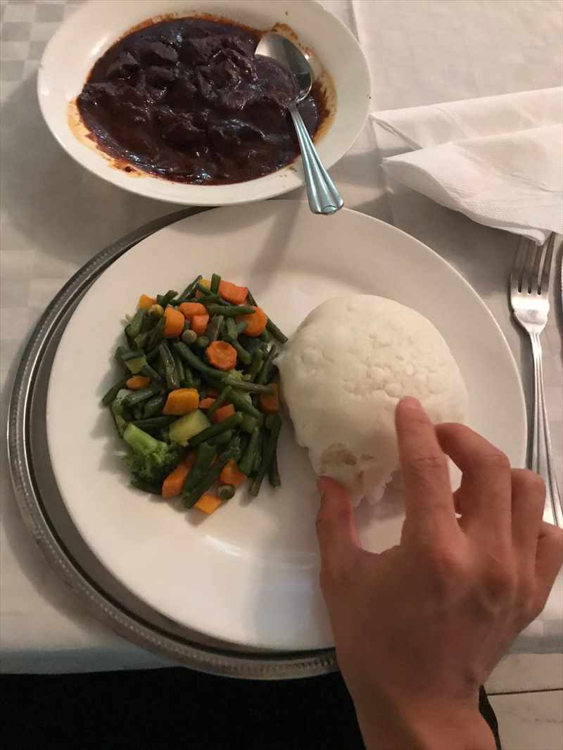 ルワンダ　ウガリ