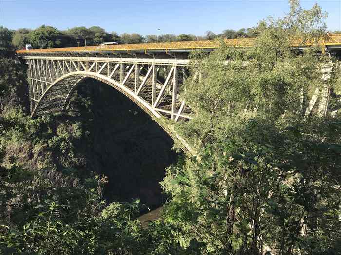 ビクトリアの滝　ビクトリア大橋