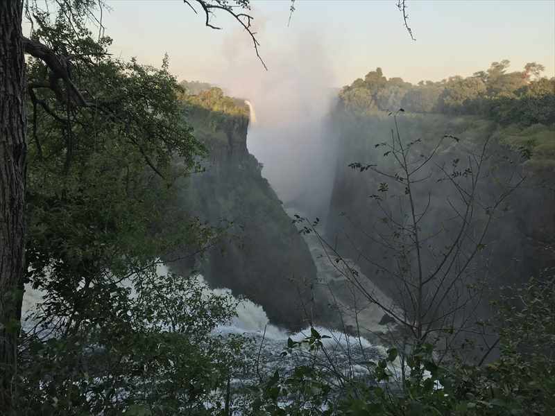 ビクトリアの滝　西側