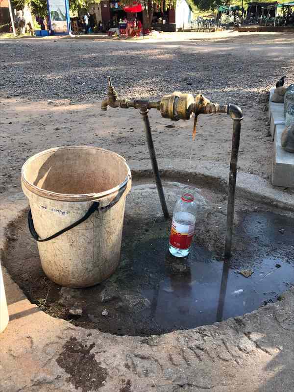 ジンバブエ　水
