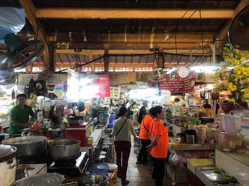 ホーチミン　ベンタイン市場