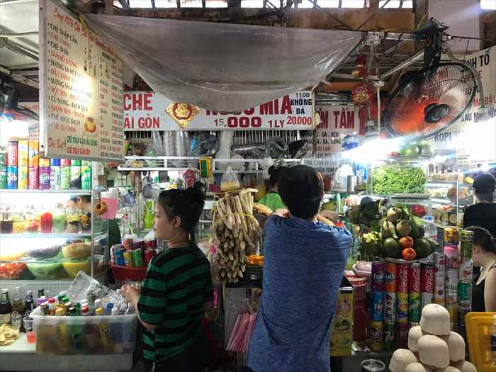 ホーチミン　ベンタイン市場