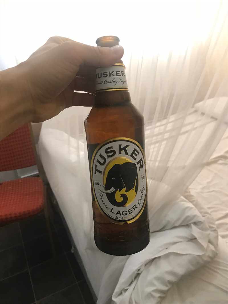 ケニア　ビール　タスカ―